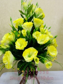 Bình hoa lan cát tường